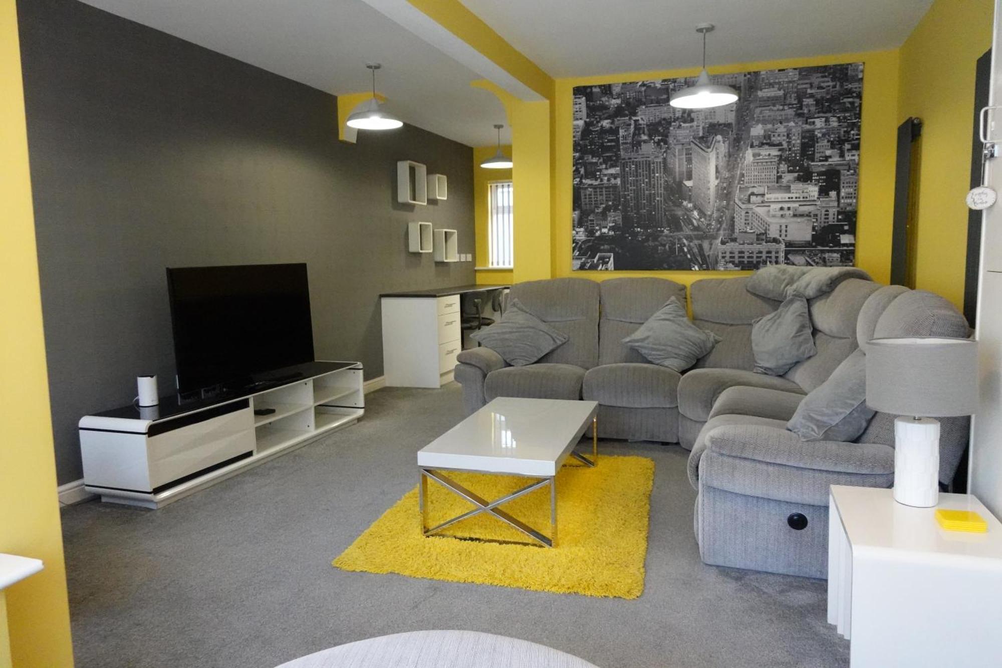 Huge 9 Bed Property Sleeps 17, Near Nec, City Centre, Hs2 Бірмінгем Екстер'єр фото